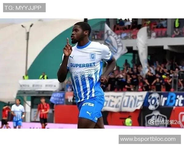 哥伦比亚前锋萨缅托考虑加盟中超尽管东欧球队竞争激烈