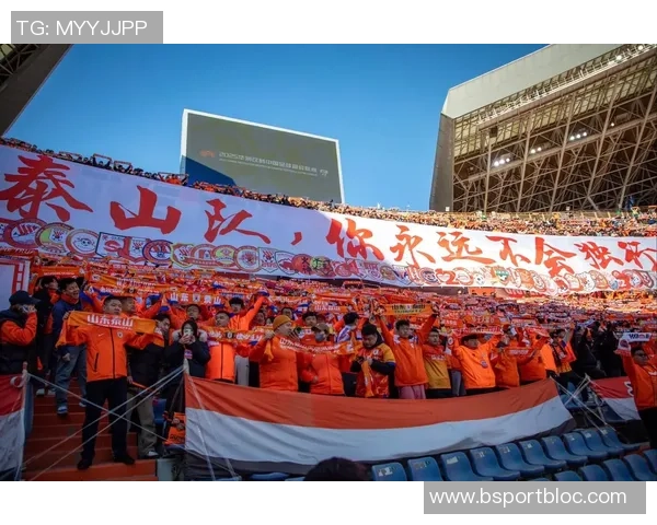 克雷桑精彩表现助力泰山队大胜对手5-1再添一城