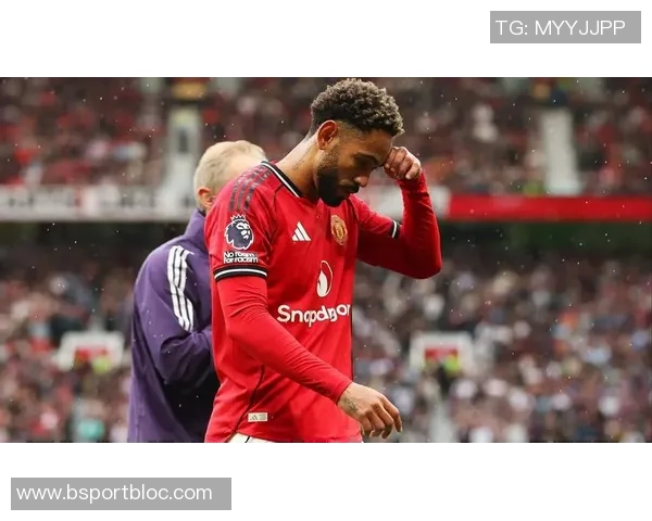 曼联理发哥高歌阿莫林之歌庆祝球队联赛三连胜仅需两场胜利